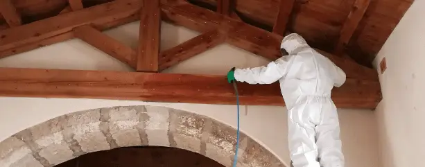 TRAITEMENT POUTRE ET CHARPENTE D'UNE CHAPELLE PRÈS D'AVIGNON