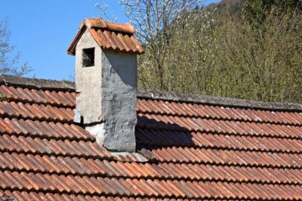 inspection et rénovation de cheminée de toit