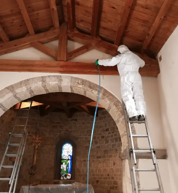 traitement de charpente d'une chapelle
