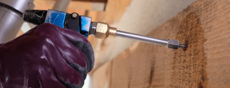 Traitement de charpente par injection ou au gel