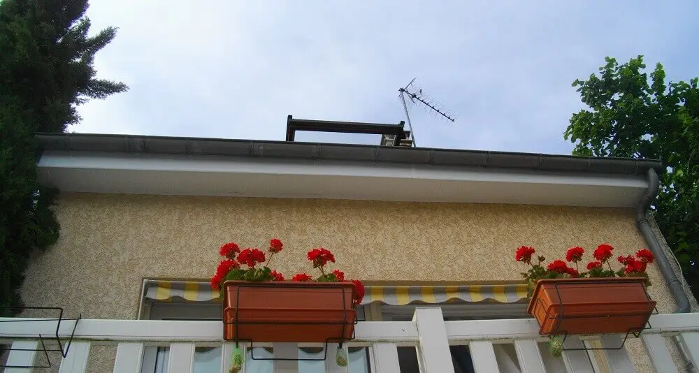 Installation de volige en PVC sous toiture à Jouars Pontchartrain