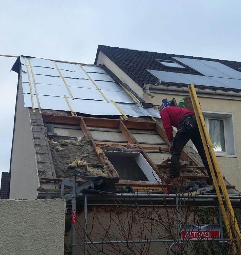 Changement d’isolation avec création de lame d’air + protection sous toiture à Montigny Le Bretonneux - Société 78 ATM