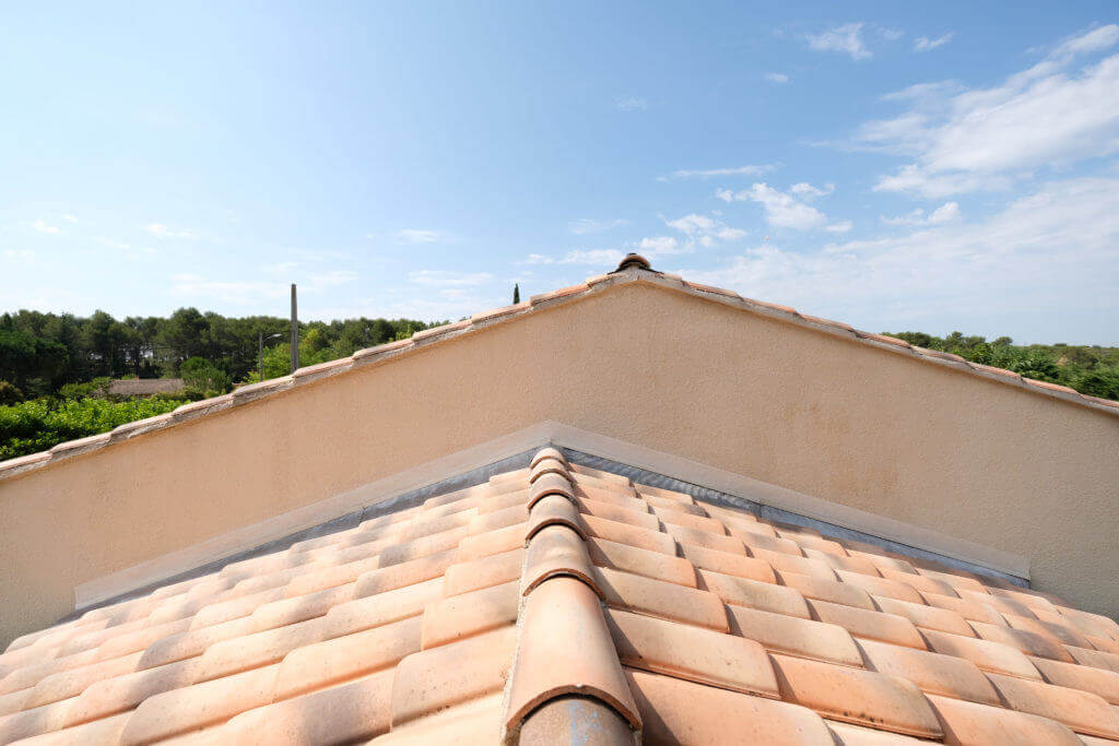 Réfection de solin de toiture à Marseille - Société 13 ATM