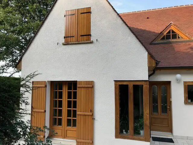 Peinture de façade et traitement hydrofuge toiture à La Ville du Bois