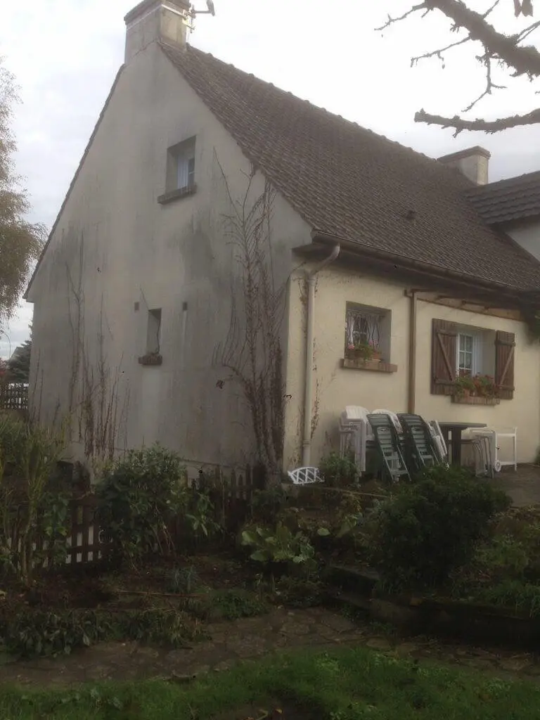 Nettoyage et hydrofuge de façade de maison