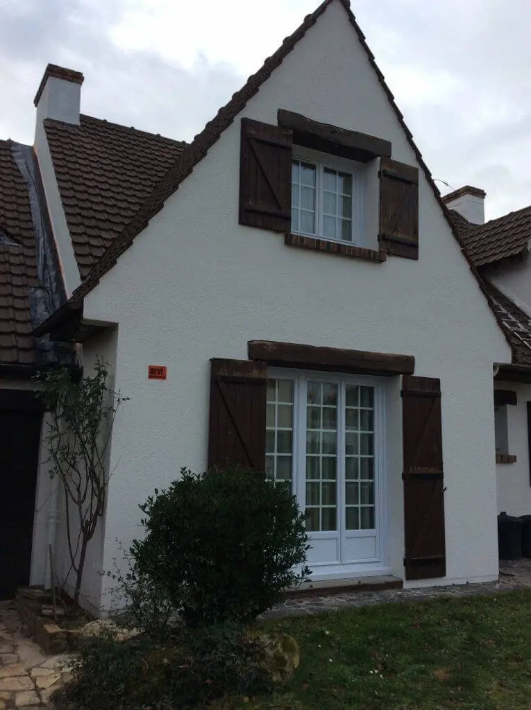 Nettoyage et hydrofuge de façade de maison