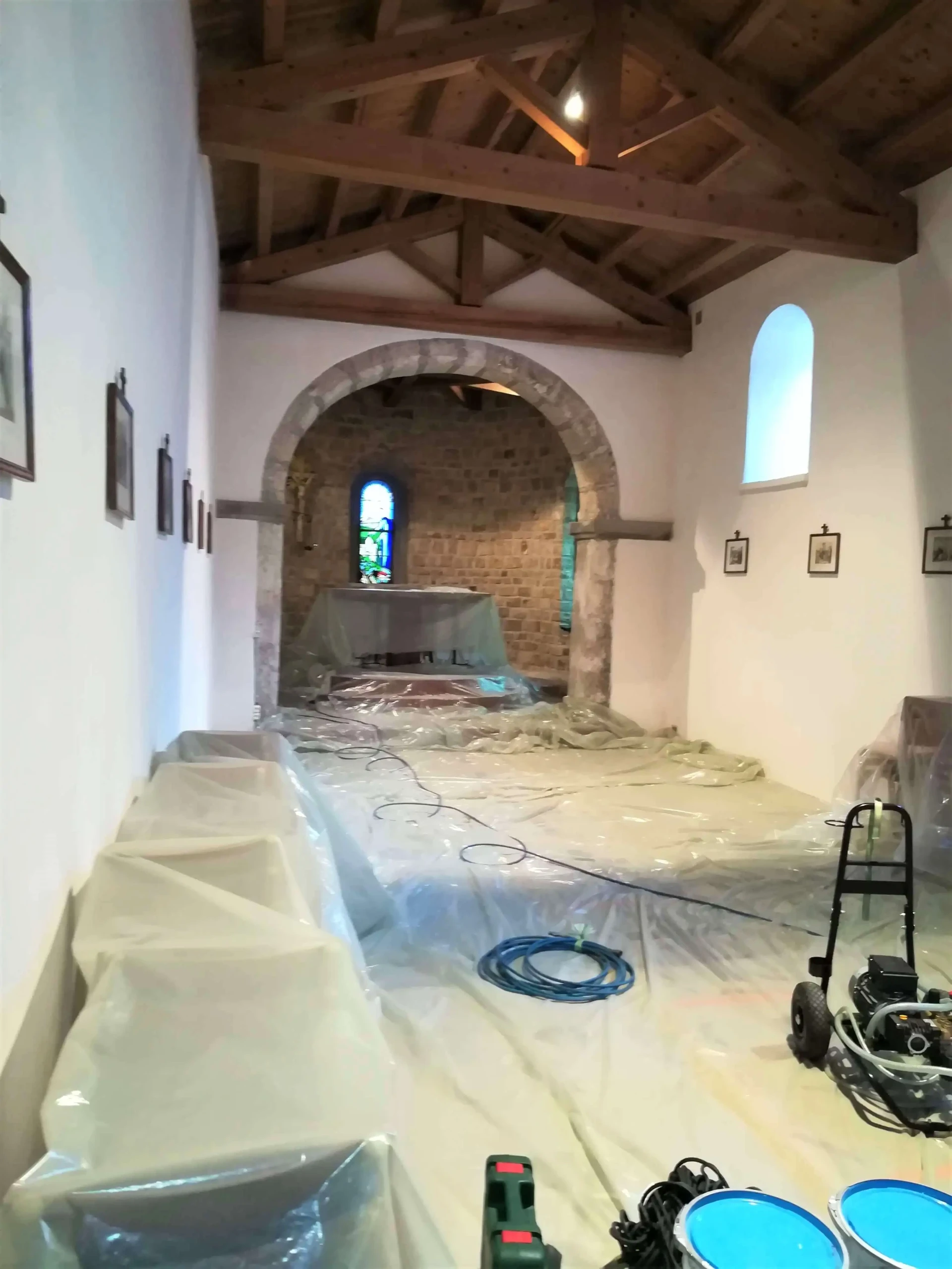 Traitement de charpente de la chapelle Notre Dame des Vignerons à Rasteau